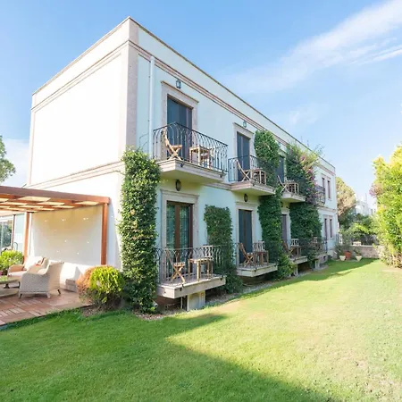 Elia Cunda By Ortunc Hotel 3*