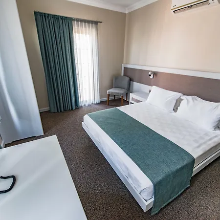 Elia Cunda By Ortunc Hotel 3*