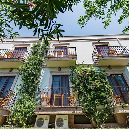 Elia Cunda By Ortunc Ayvalı