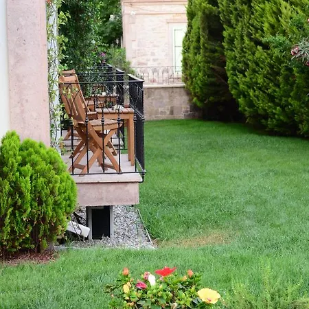 Elia Cunda By Ortunc Ayvalı